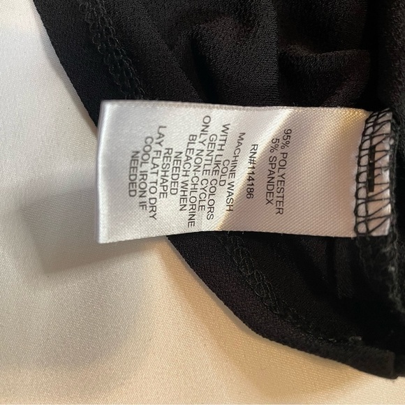 Love Scarlett size small open shoulder black blouse - Picture 8 of 8